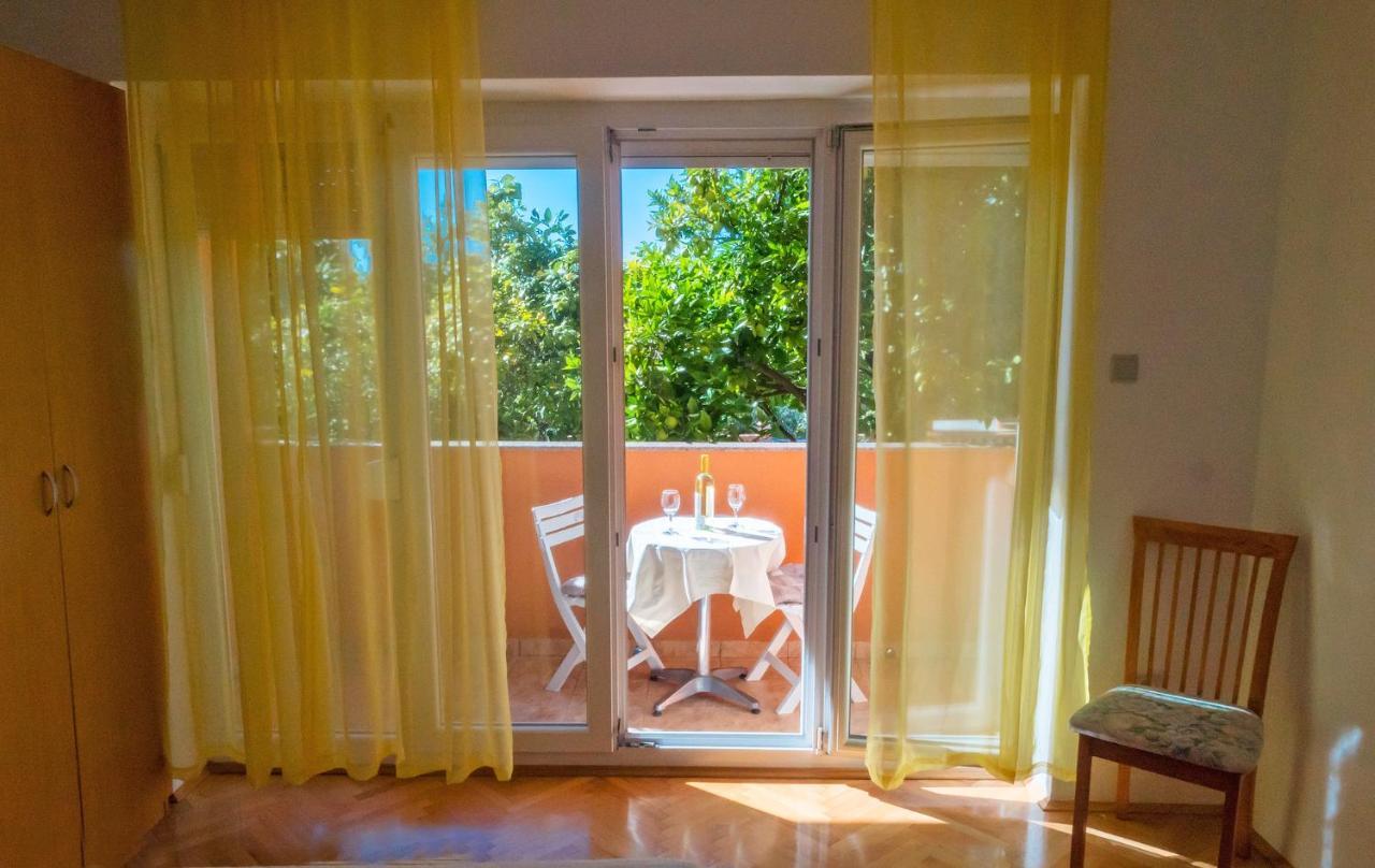 Apartments Bene Banjol Екстер'єр фото