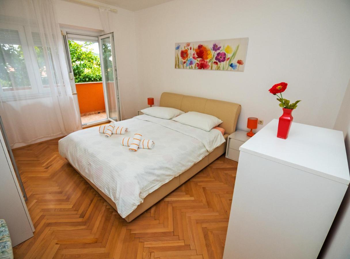 Apartments Bene Banjol Екстер'єр фото