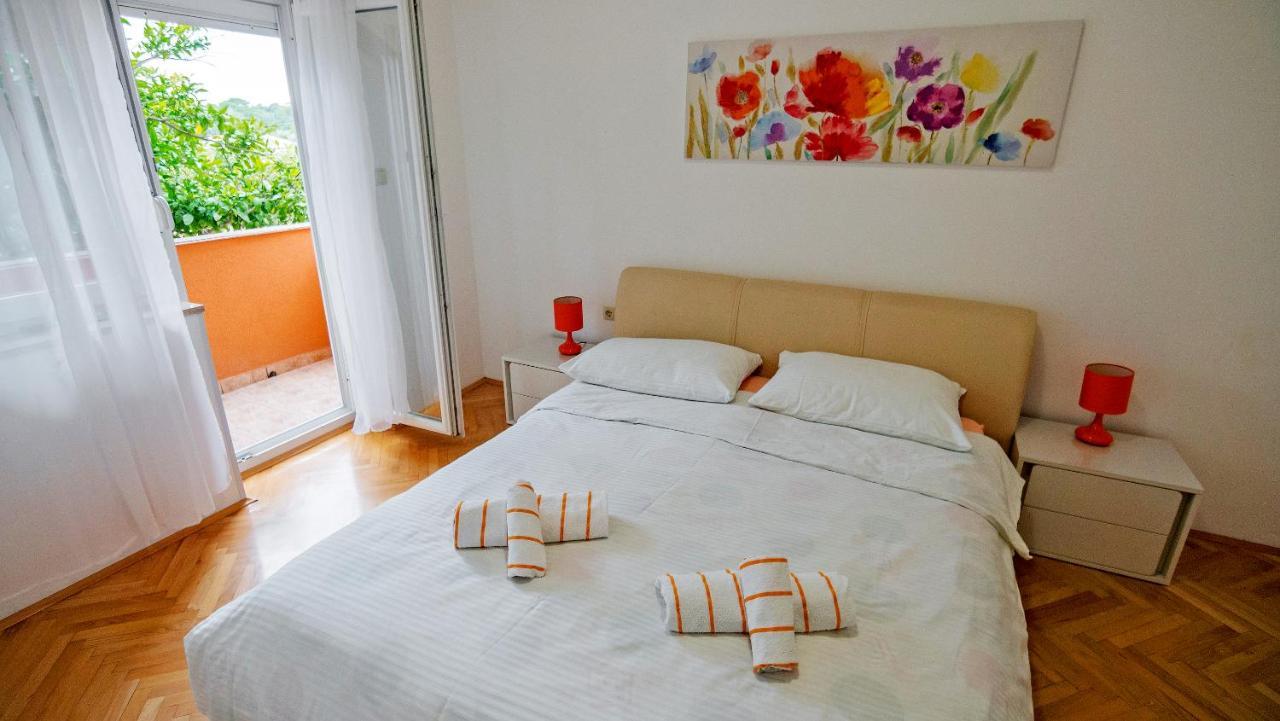 Apartments Bene Banjol Екстер'єр фото