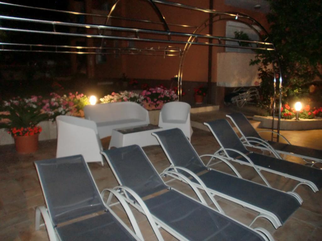 Apartments Bene Banjol Екстер'єр фото